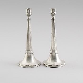 LJUSSTAKAR, 1 par, tenn,  Eric Pettersson Krietz, Stockholm 1801.