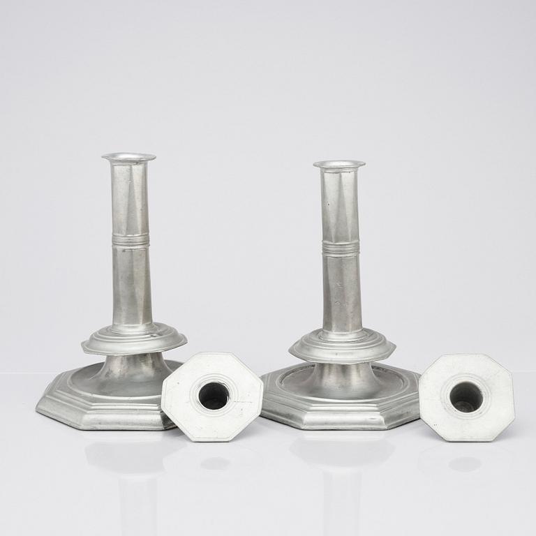 A pair of Swedish Baroque pewter candlesticks.