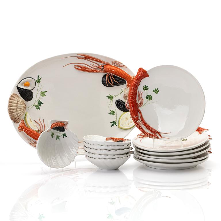 Dinner service, 13 pieces, ceramic, V.B.C. Cre Art, Treviso, Italy.