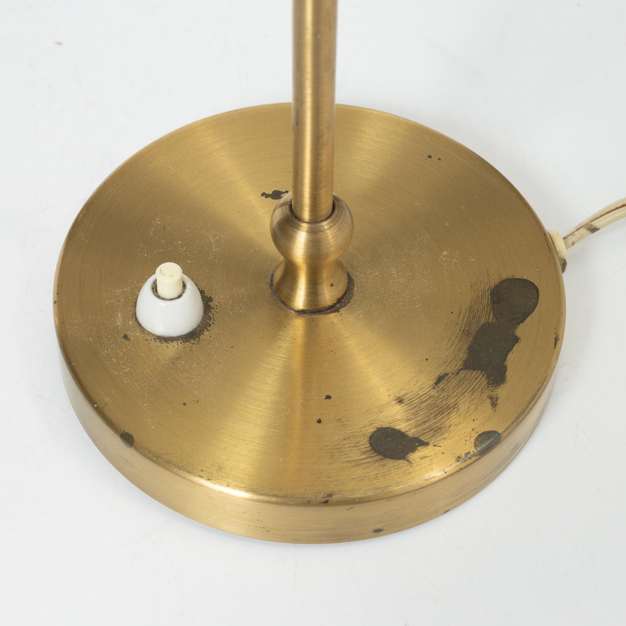 Josef Frank, a pair of model G 2332 table lamps, Svenskt Tenn.