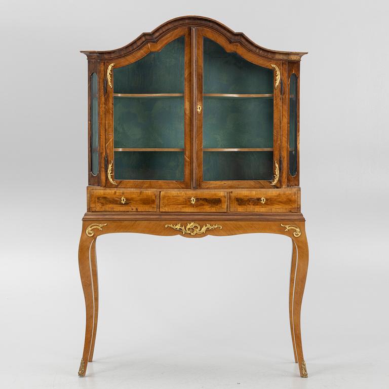 Display cabinet, Rococo/Rococo style, 18th/20th century.