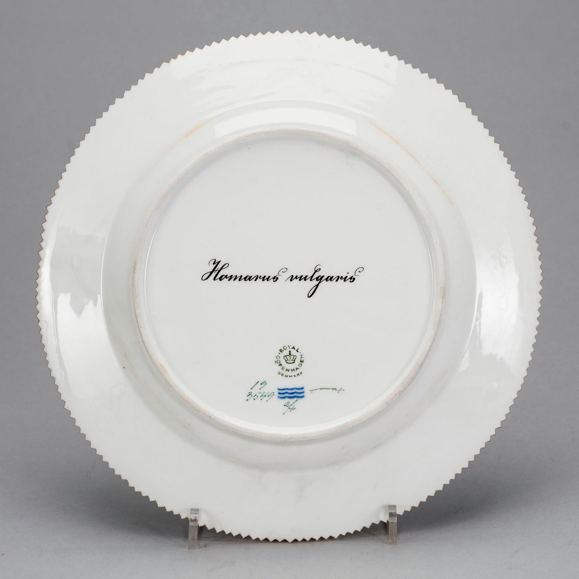 FAT, porslin "Flora Danica", Royal Copenhagen 1962.