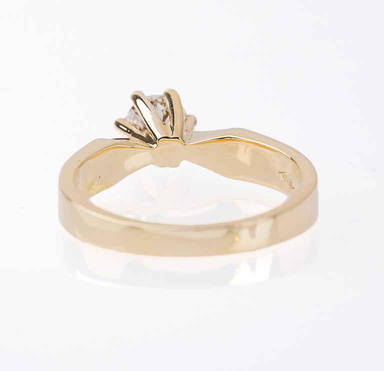 RING, 18K guld med briljantslipad diamant, ca 0.45 ct.