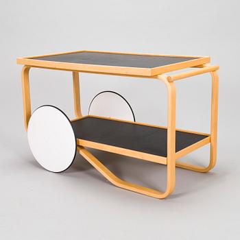 Alvar Aalto,  serveringsvagn 901, Artek, 1900-talets slut.