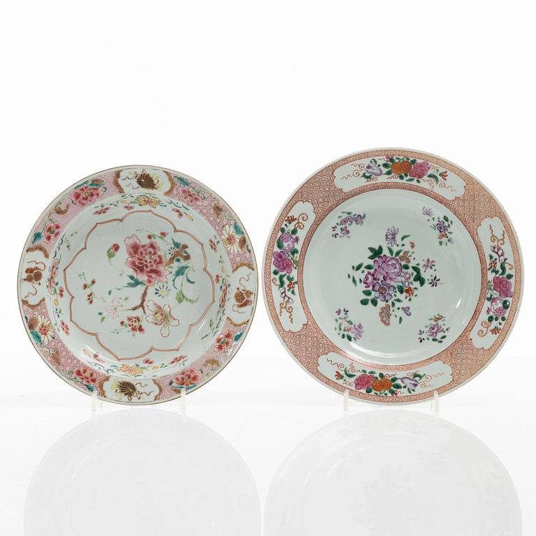 Tallrikar, 15 stycken, porslin, Kina, Qingdynastin, 1700-tal.