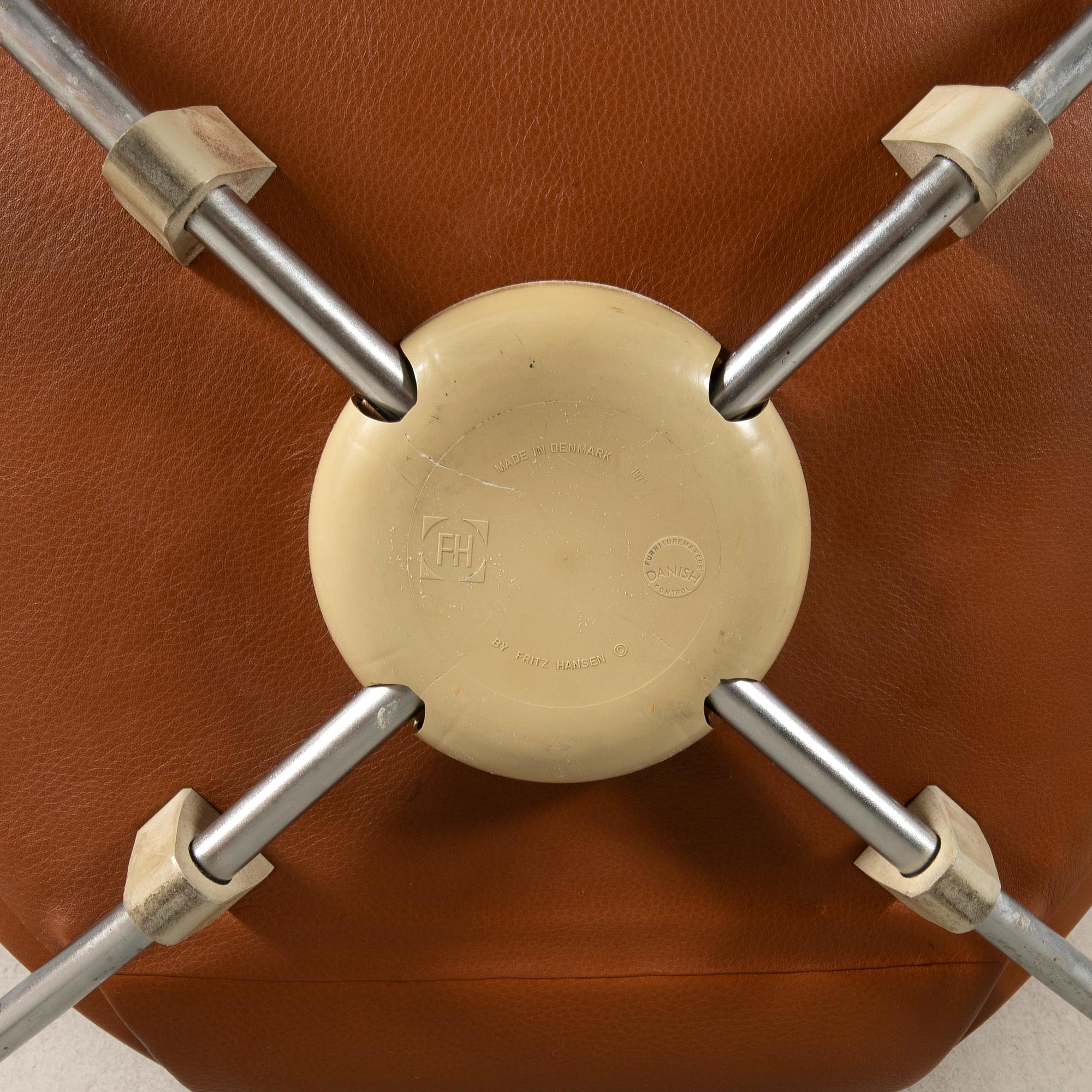 Arne Jacobsen, chairs 6 pcs "The Seven" for Fritz Hansen, late 20th century.