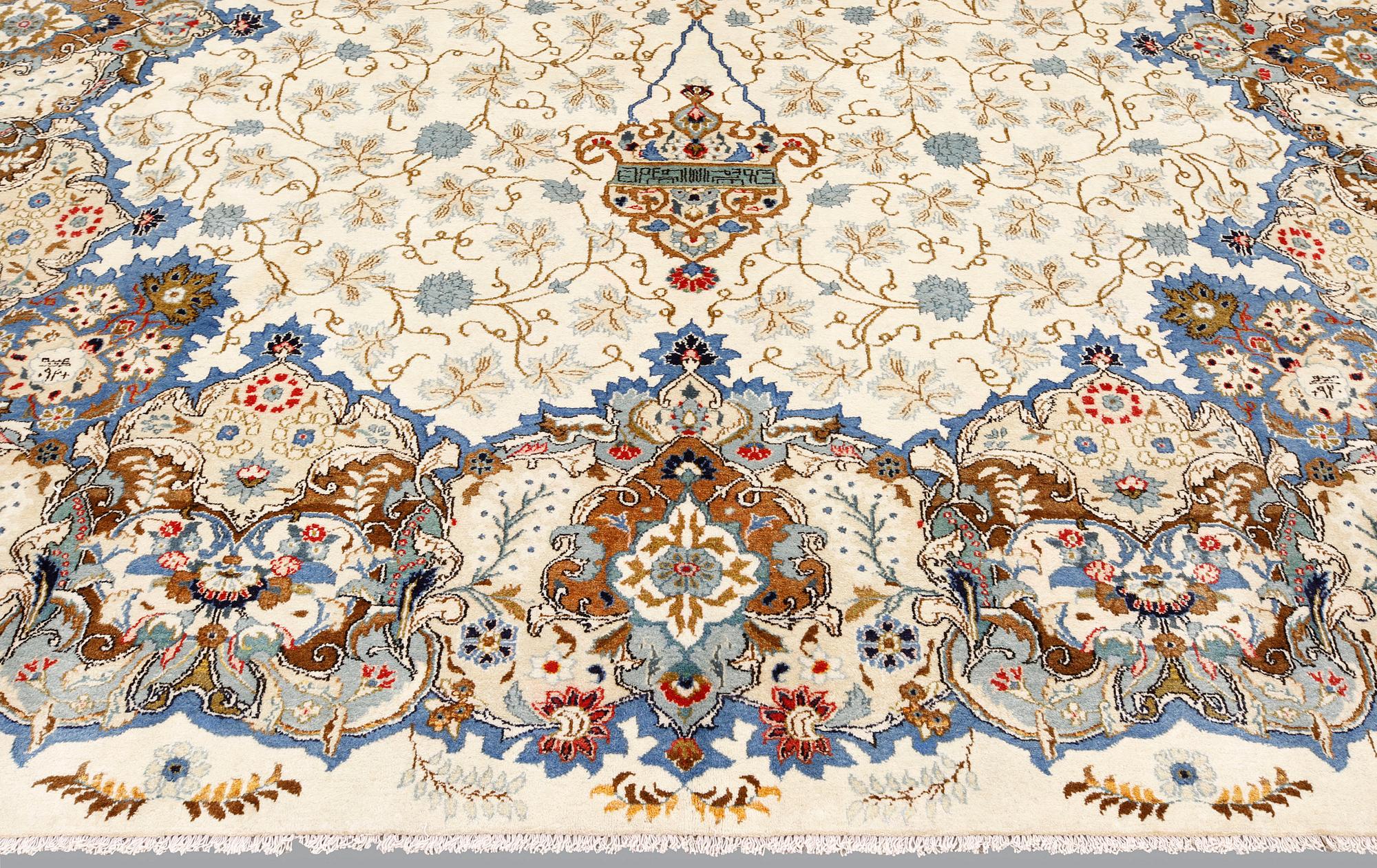 Matta, Royal Keshan, ca 425 x 300 cm.