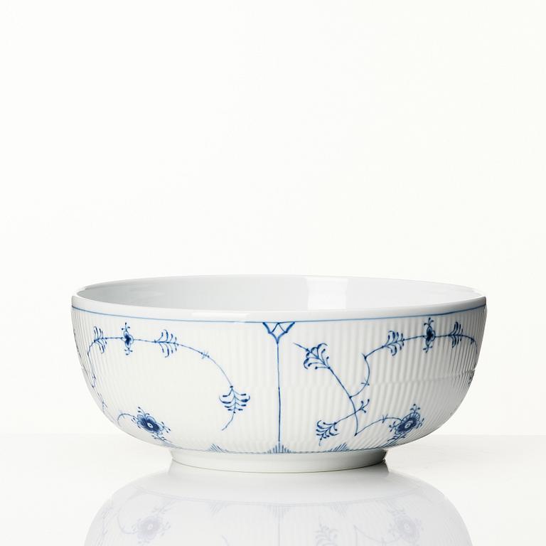 A large jubilee Punch Bowl with cover, Royal Copenhagen, 'Musselmalet', 1999.