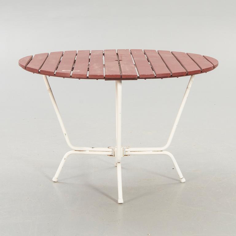Garden furniture, 4 chairs, table, 1950s.