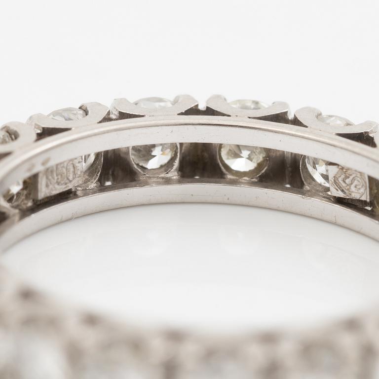 H. Stern ring, full eternity, platinum set with brilliant-cut diamonds, certificate from H. Stern included.