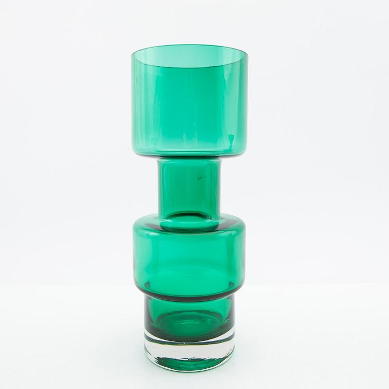 Tamara Aladin, Vases and a decanter, 3 pcs, glass, Riihimäen Lasi, Finland, 1960s/70s.