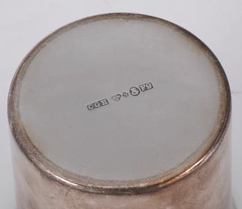 PARTI SILVER, 11 delar, främst Sverige och England, bl.a J Gloster Ltd, Birmingham, 1933. 
Vikt ca 244 gram.