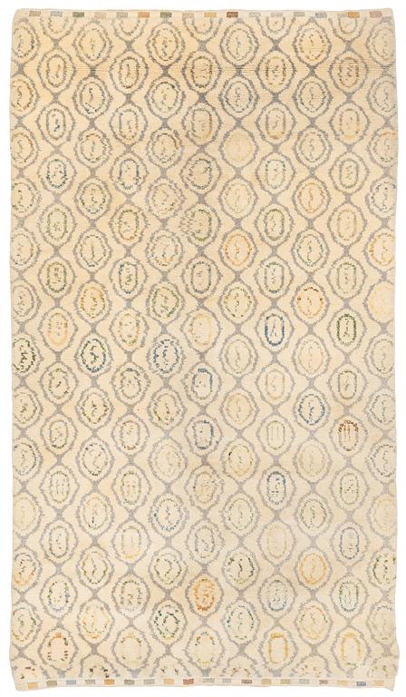 Ingrid Hellman-Knafve, rug, 'Lökar', knotted pile, 324 x 185.5 cm, signed IH-53.