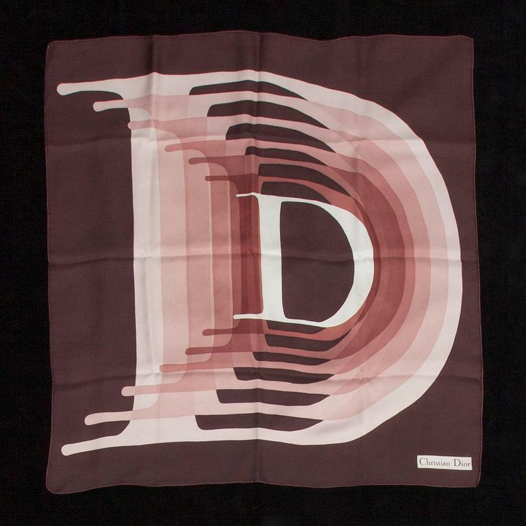 SCARF, Dior.