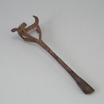 AN IRON BRANDING IRON, 18th century.