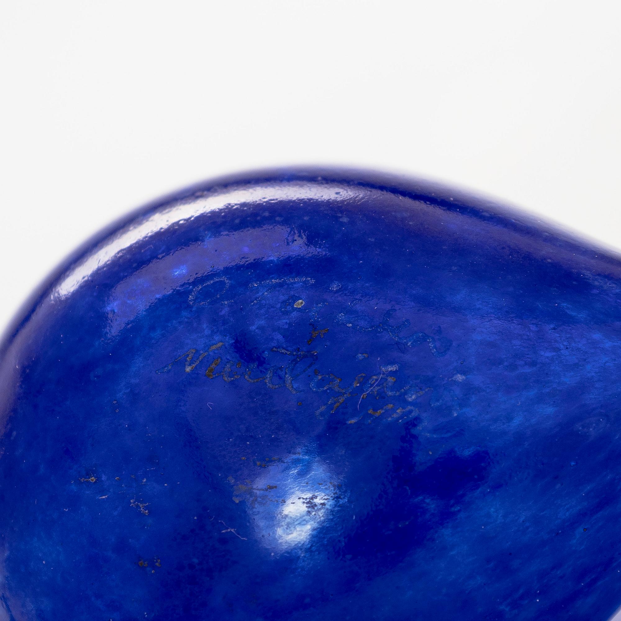 Oiva Toikka, A set of six glass birds 'Chiffchaff, signed O. Toikka Nuutajärvi.