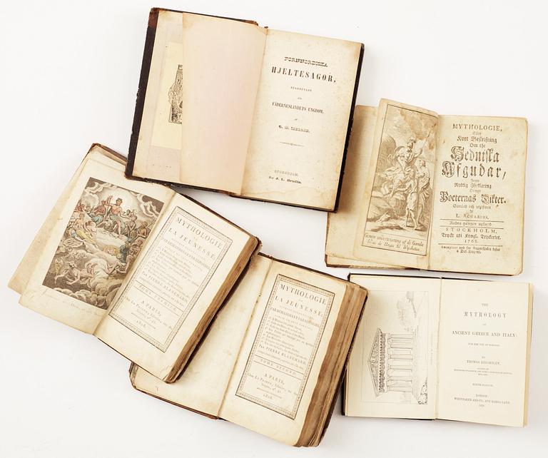 BÖCKER OM MYTOLOGI, 5 vol, bla "Mythologie de la Jeunesse..." av Pierre Blanchard, I-II, Paris 1806.