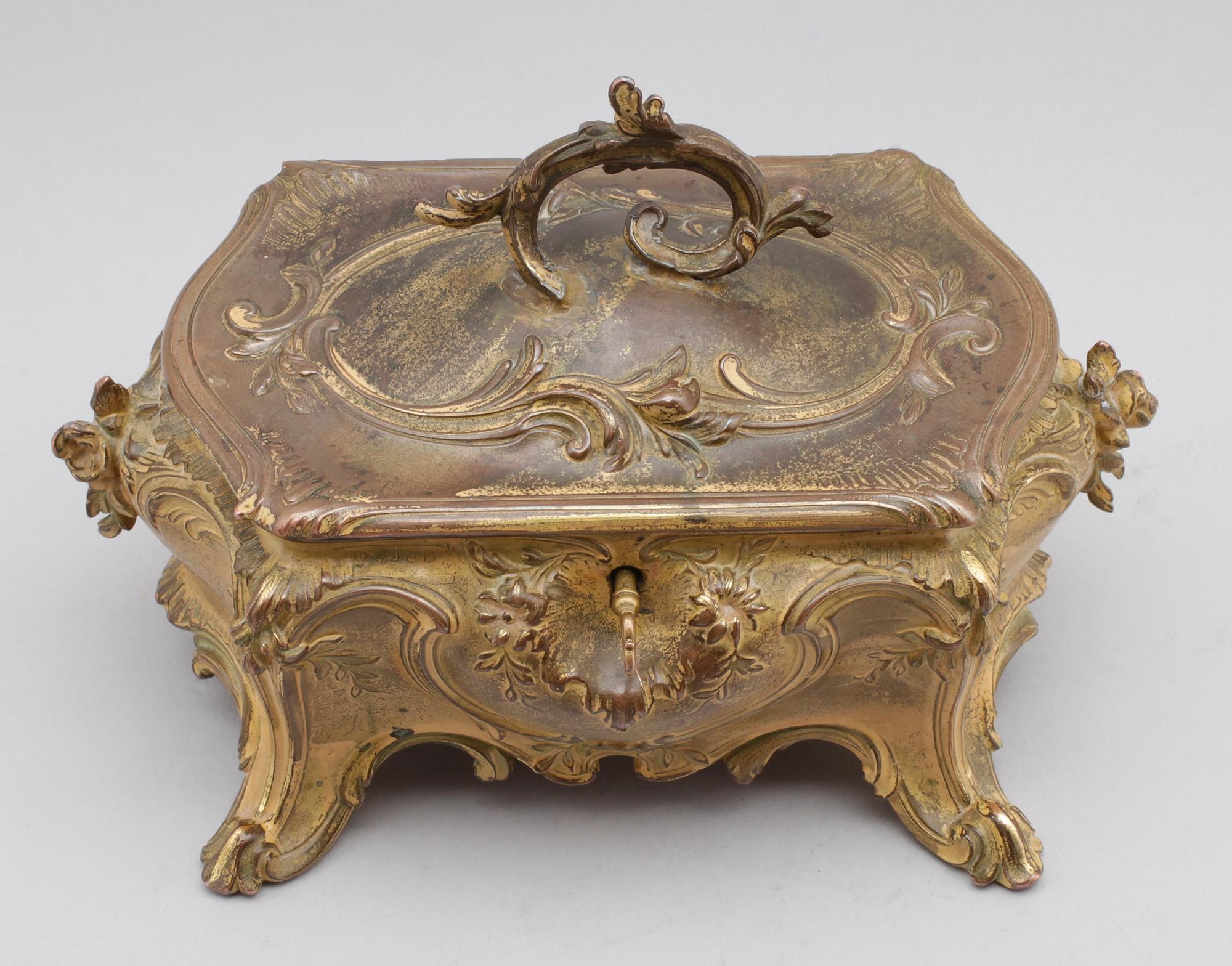 SKRIN, patinerad brons, rokokostil, 1800-talets andra hälft.