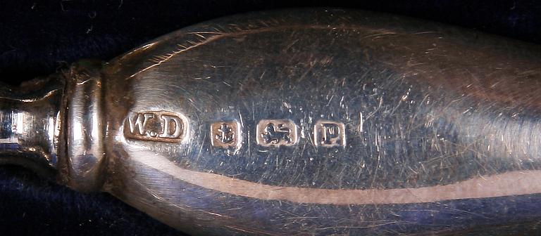 MANIKYRSET, 10 delar, silver, William Devenport, Birmingham, England, 1913-4.
