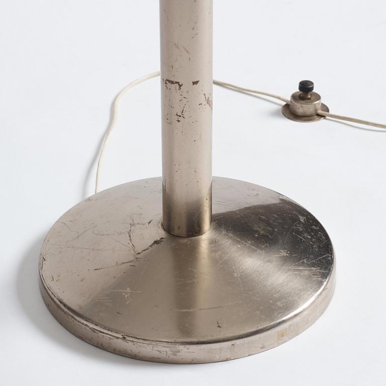 Pietro Chiesa, a floor lamp, Fontana Arte Italy, post 1935.