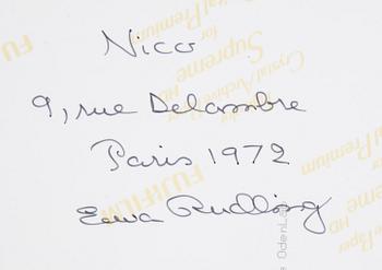 Ewa Rudling, färgfotografi föreställande Nico, signerat.