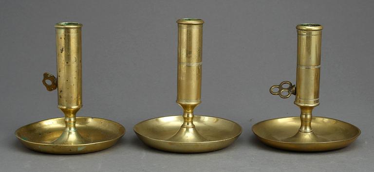 LJUSSTAKAR, 6 st, mässing, 1800-tal.