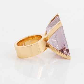 Wolfgang Gessl, 18K gold and fantasy cut amethyst.