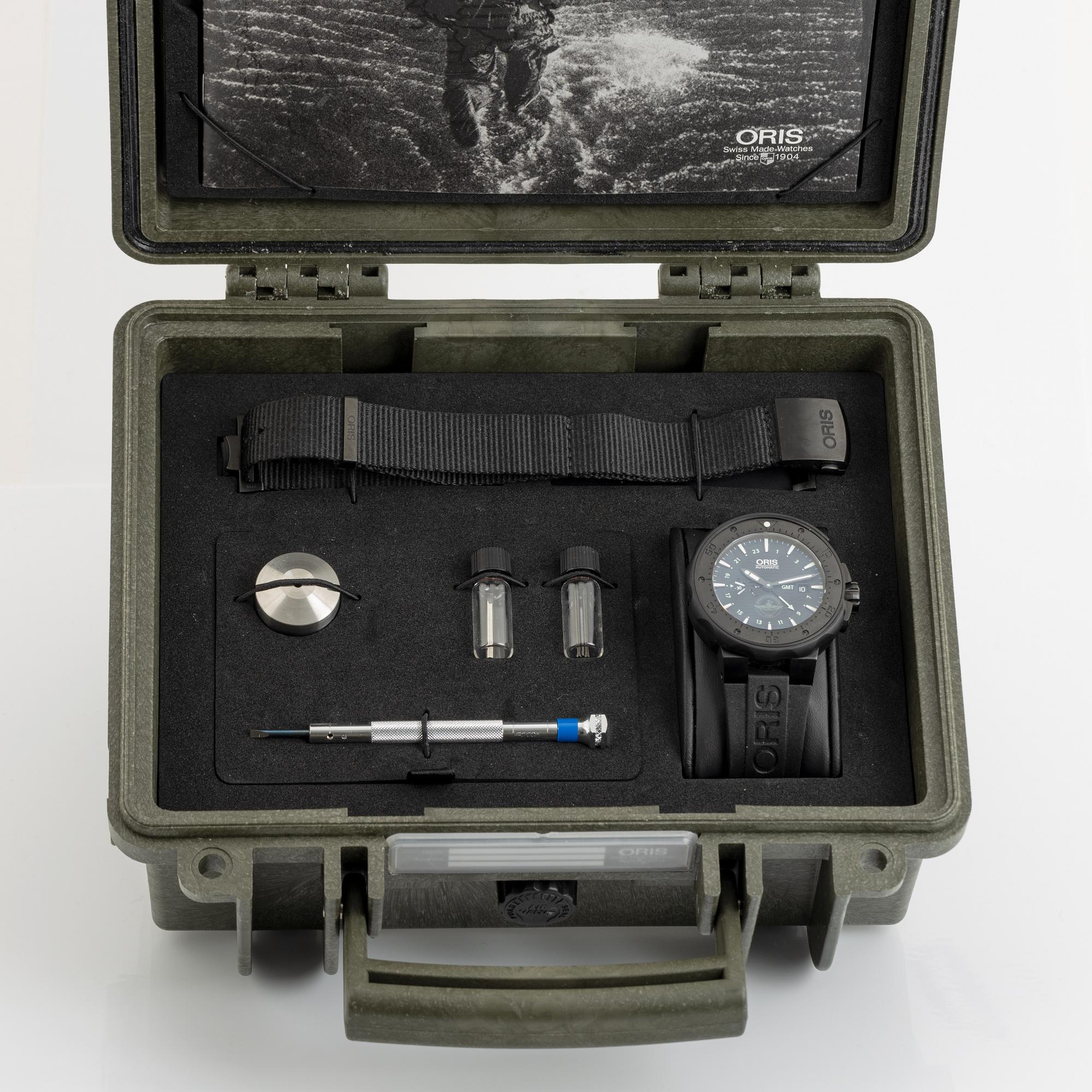 Oris ProDiver Force Recon GMT United States Marine Corps