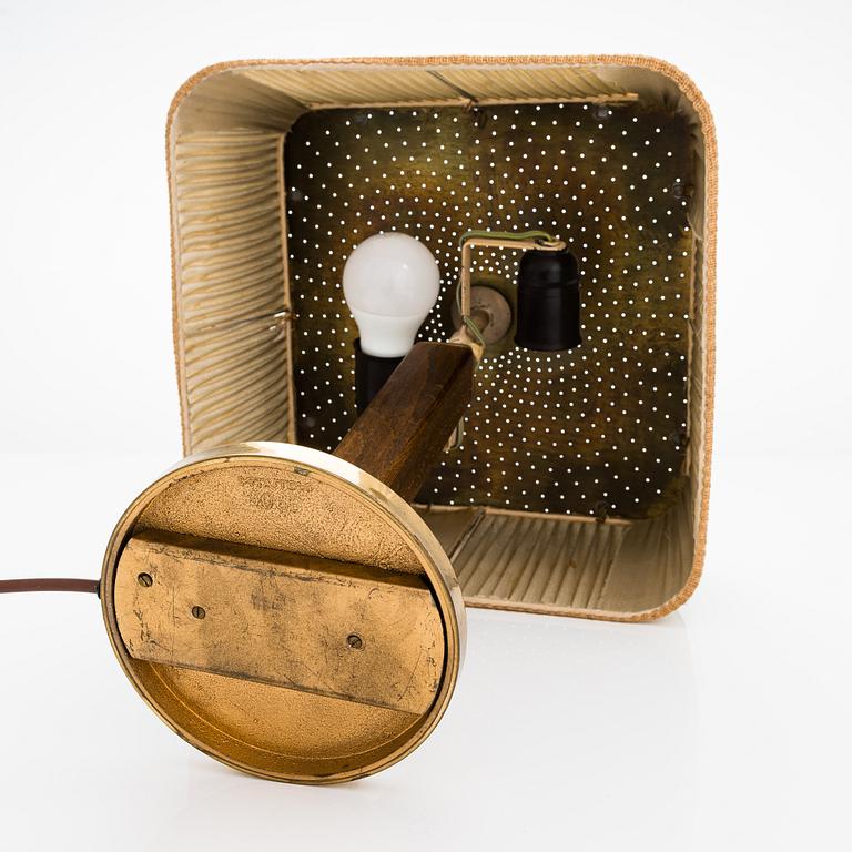 Paavo Tynell, bordslampa, modell 5066, Taito Oy, 1900-talets mitt.
