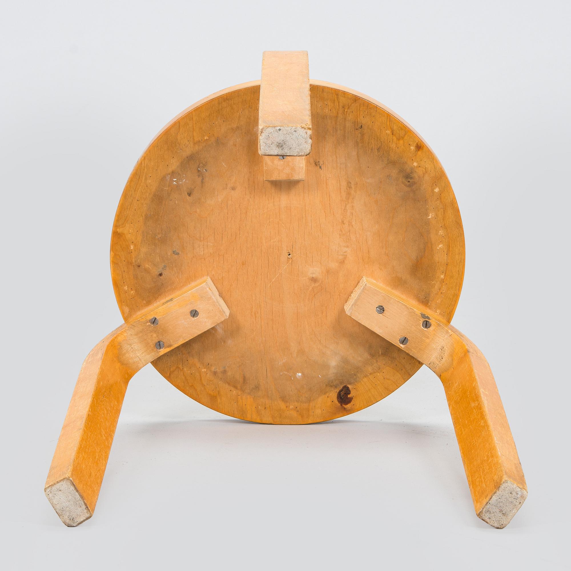 Alvar Aalto, jakkara, malli 60, Artek, 1960/70-luku.