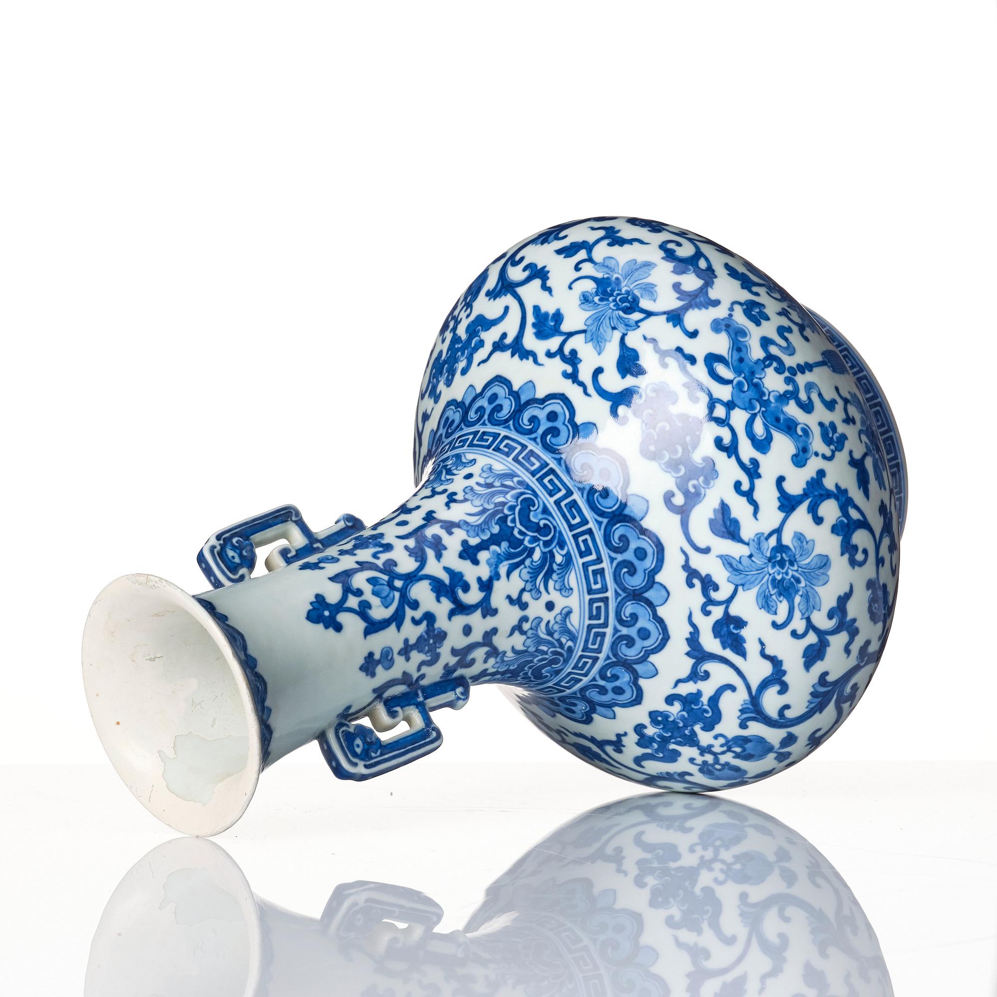 A blue and white vase, Qing dynasty, Jiaqing mark and period (1796-1820).