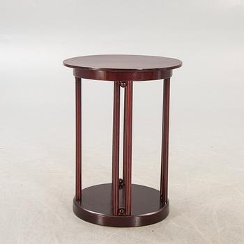 An early 1900s Thonet table.