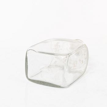 Six glass items, 18th-19th Century.