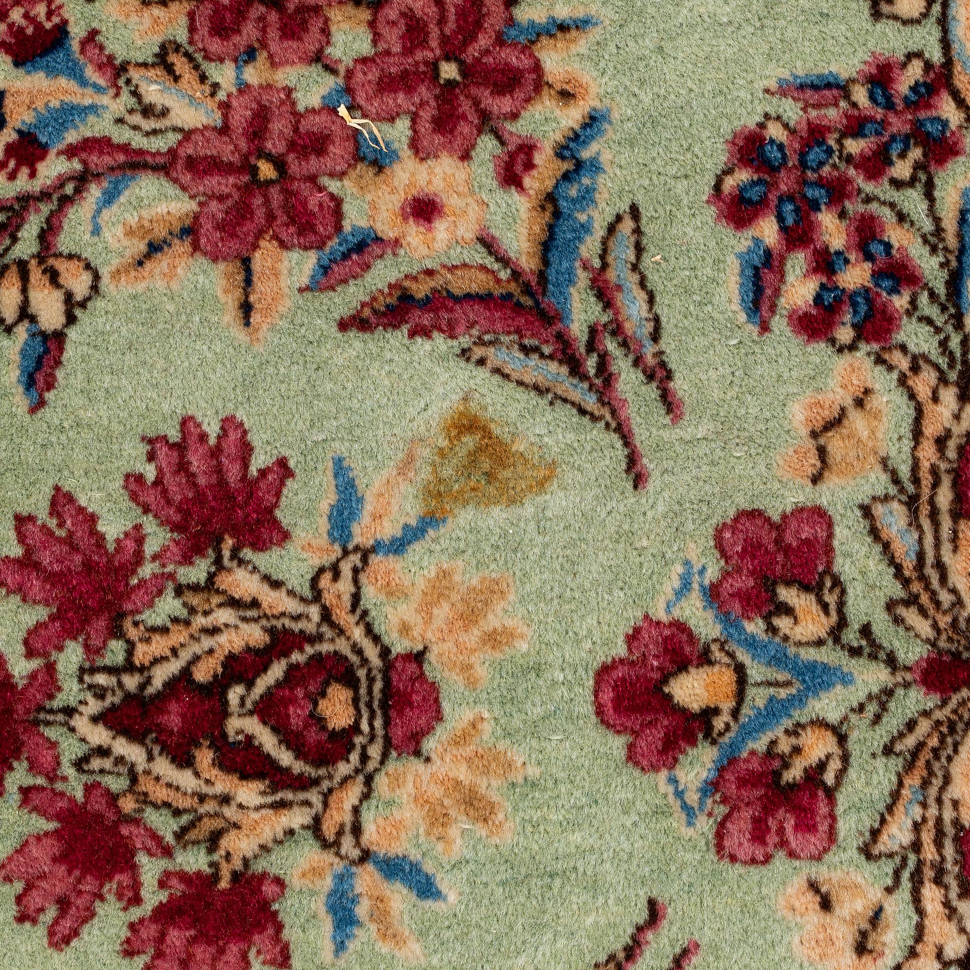 Rug, Kirman, approx. 290 x 185 cm.