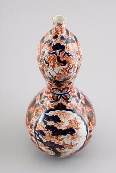 VAS, porslin, Japan, Imari, omkring år 1900.