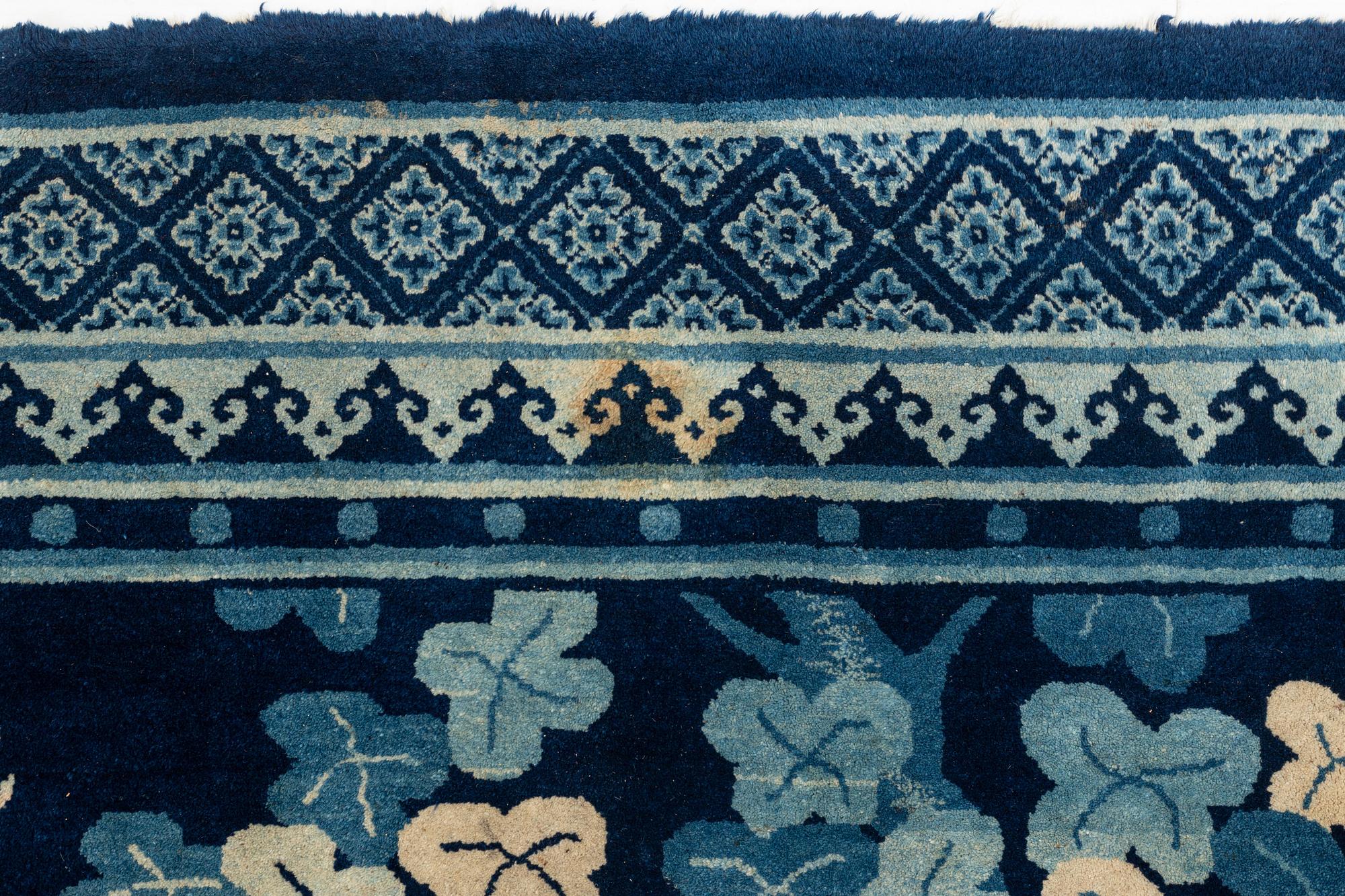 Matta, semiantik Baotou, Kina, figural, ca 260,5 x 184,5 cm.