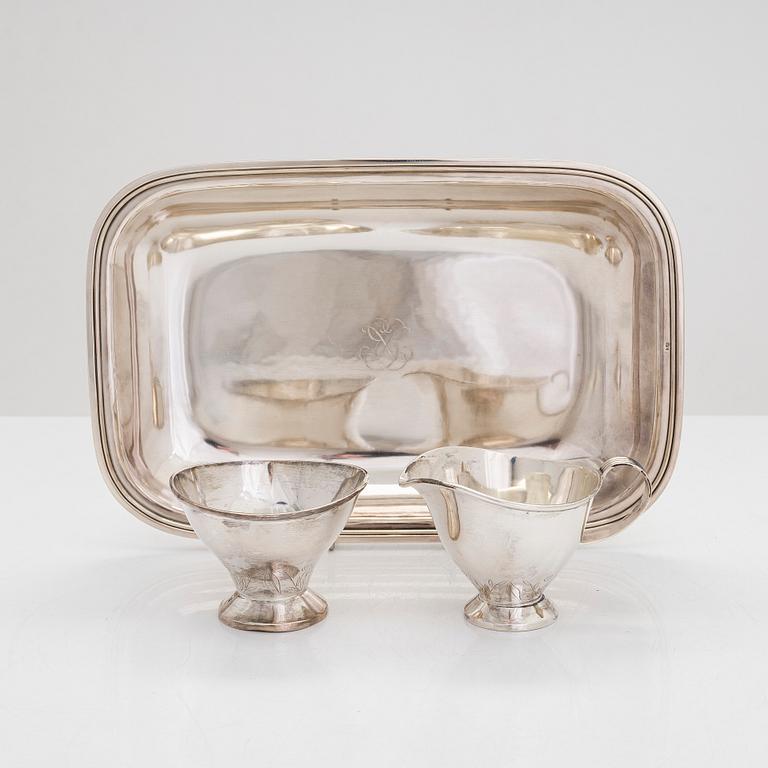 Skål, sterlingsilver  Just Andersen, Denmark 1950-tal och gräddsnäcka o sockerskål, silver, Tillander, Helsingfors 1955.