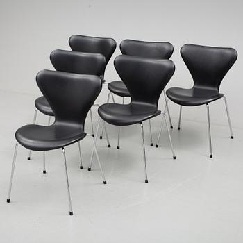 STOLAR, 6 stycken, "Sjuan", Arne Jacobsen, Fritz Hansen, 1900-talets sista kvartal. Modellen formgiven 1955.