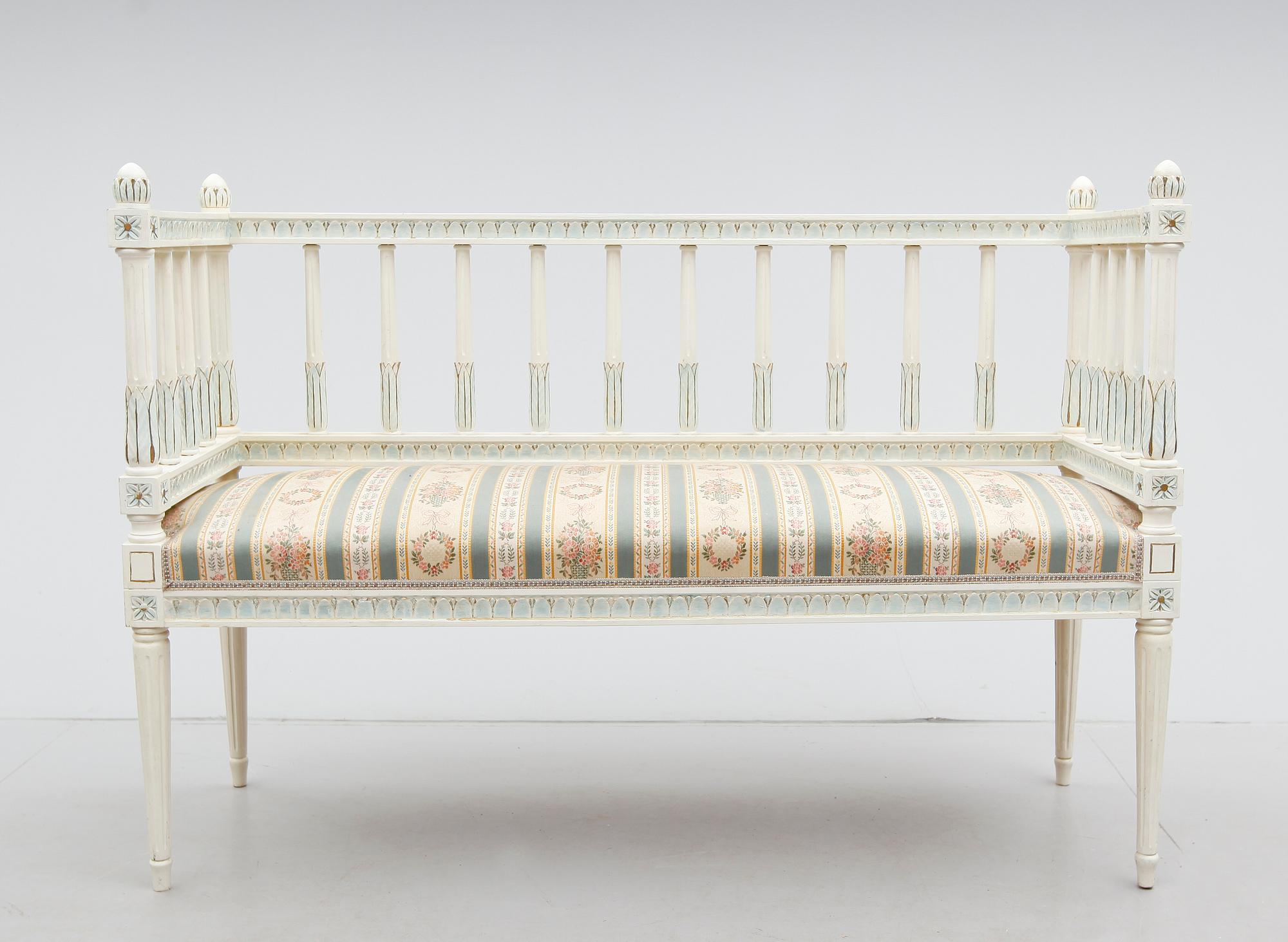SOFFA, gustaviansk stil, 1900-talets första hälft.