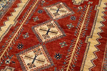 Matta, orientalisk, ca 290 x 204 cm.