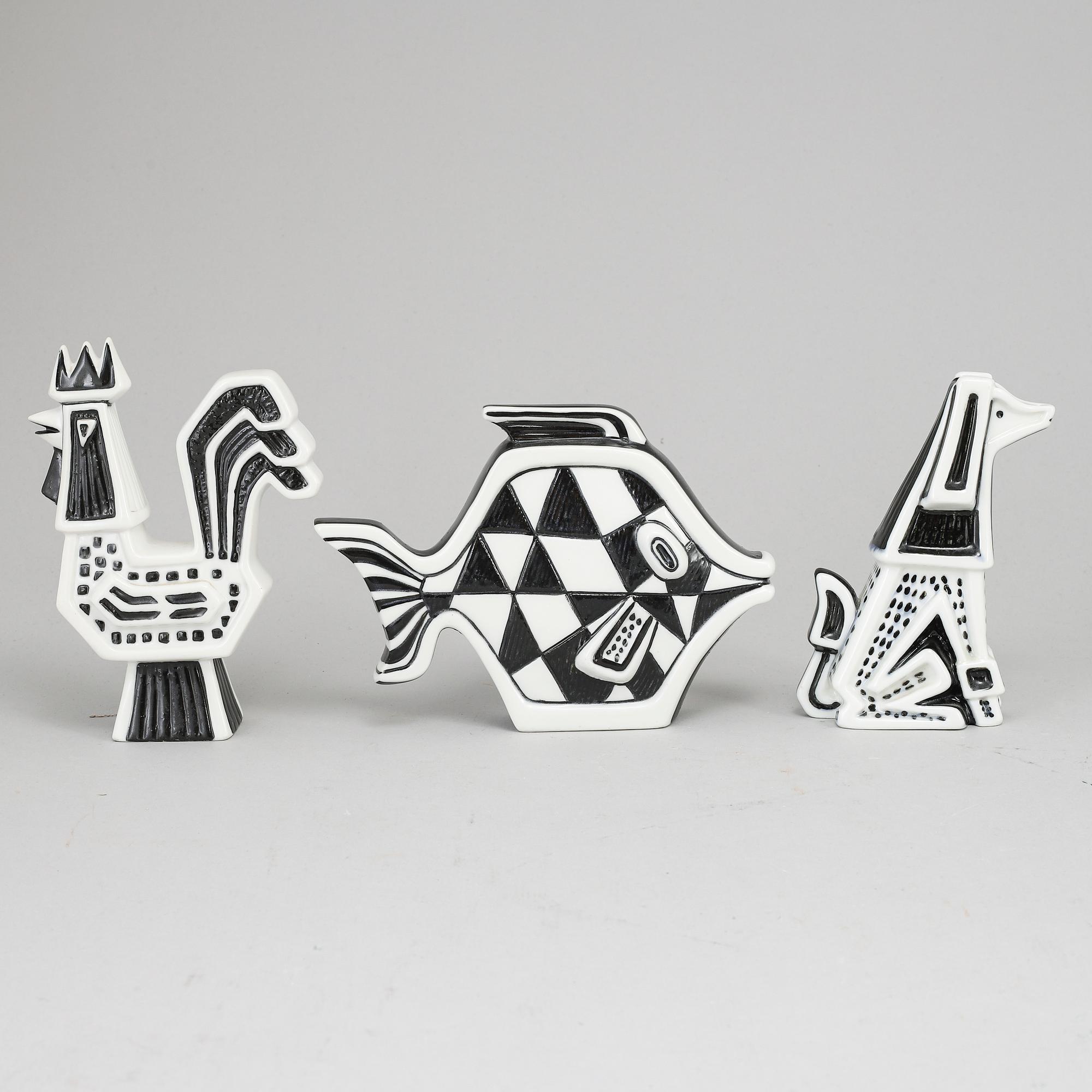 GUNNAR NYLUND, figuriner, 3 st, fisk, tupp och hund, Rörstrand 1950-60-tal.