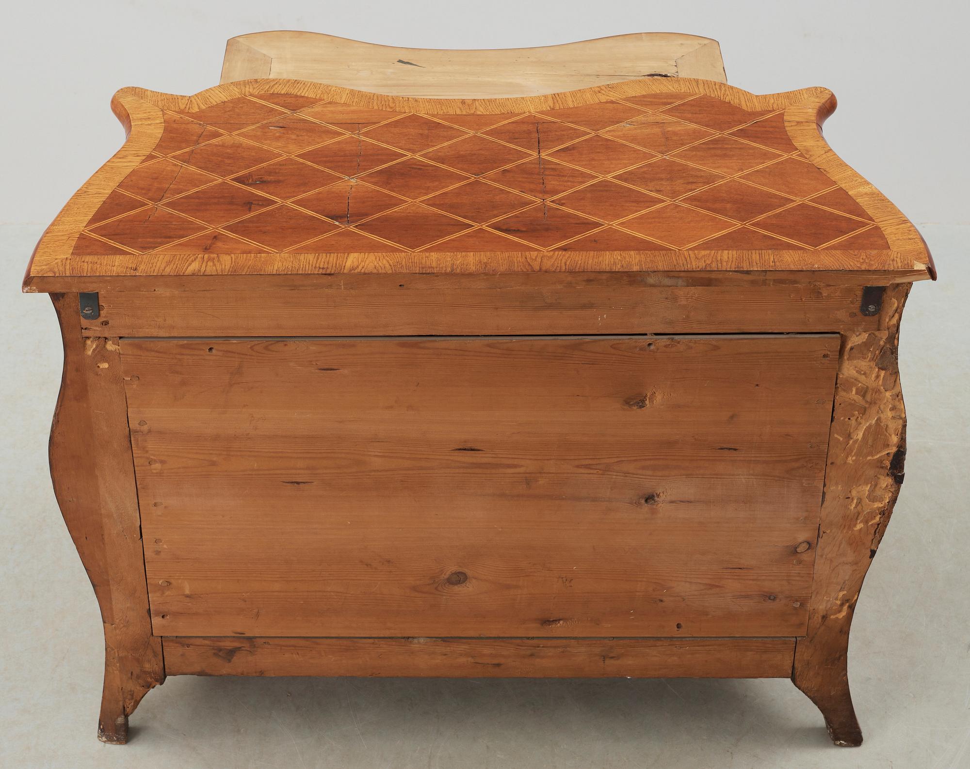 BYRÅ, rokoko, 1700-tal.