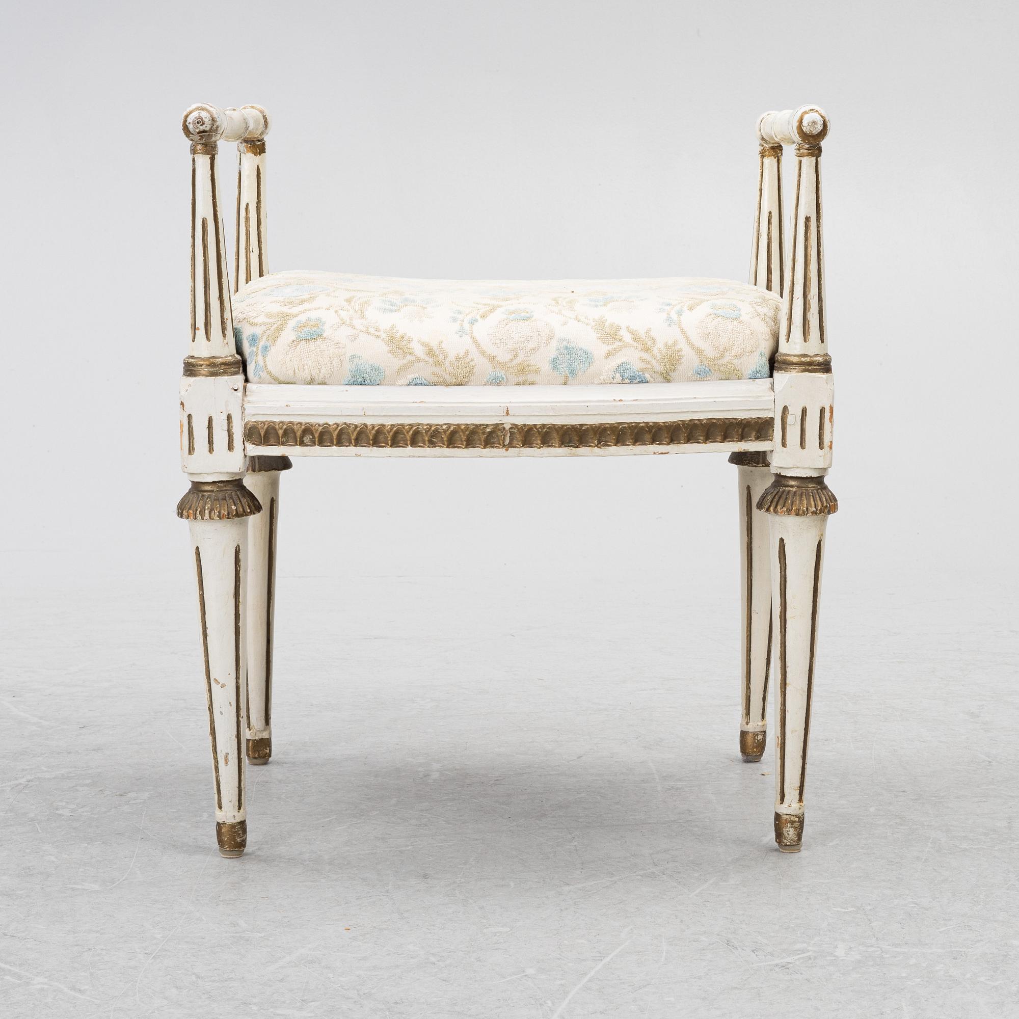 A late-Gustaivan stool, Swedn, around 1800.