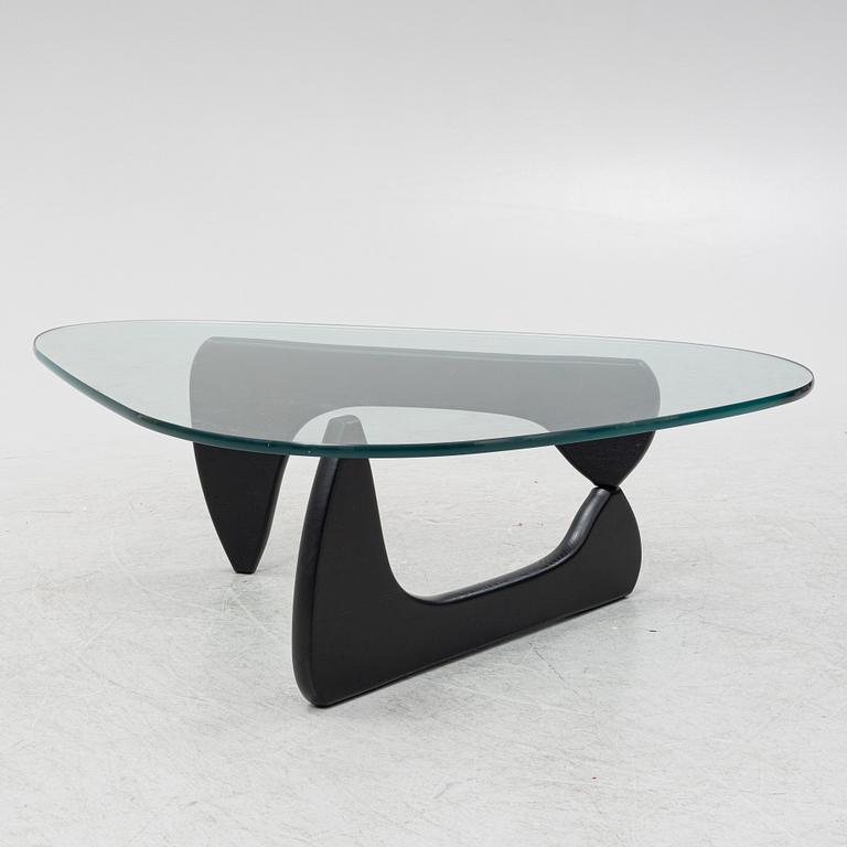 Isamu Noguchi, a 'Noguchi' coffee table, Vitra.