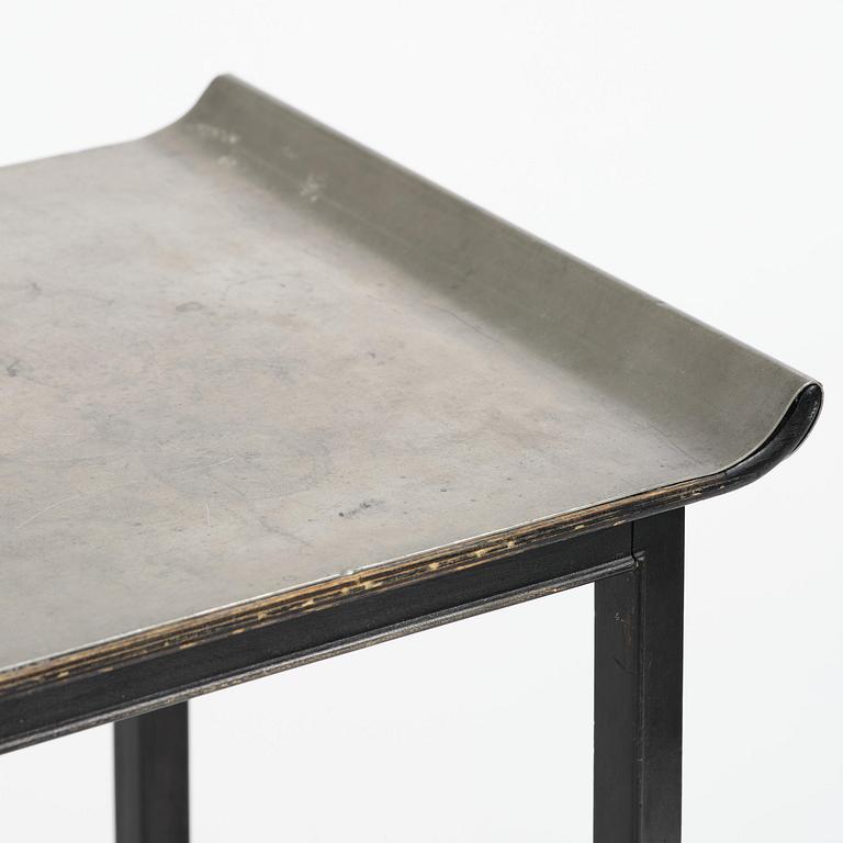 Firma Svenskt Tenn, tebord, modell "A 423", Stockholm, 1932.