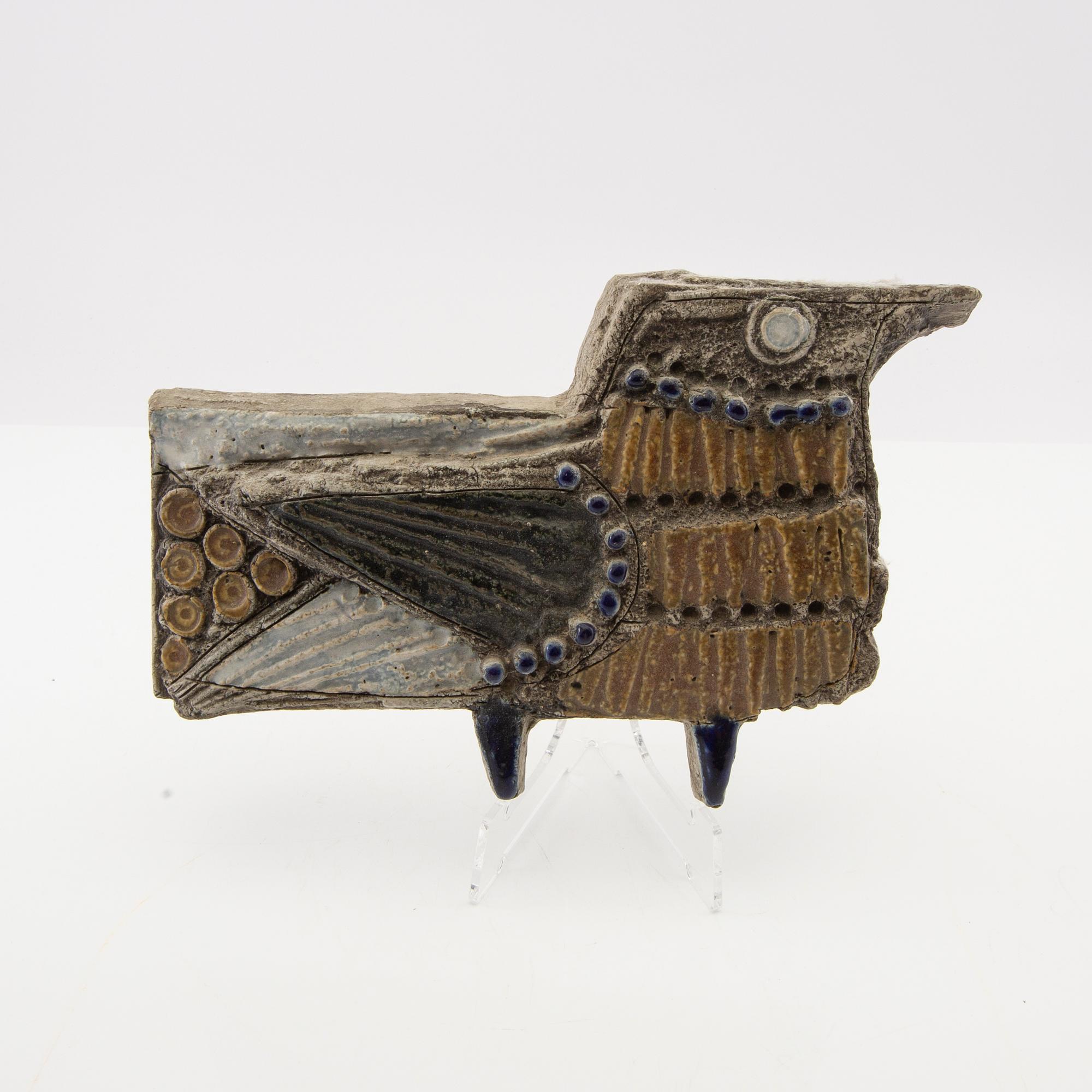 Lisa Larson, väggplakett signerad Gustavsbergs studio delvis glaserat stengods.