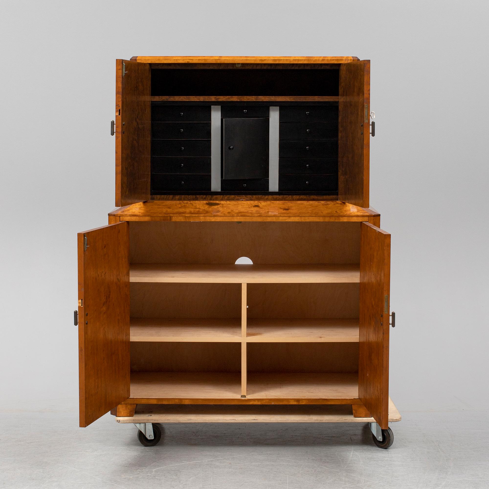 SKÅP, funkis, 1930/40-tal.