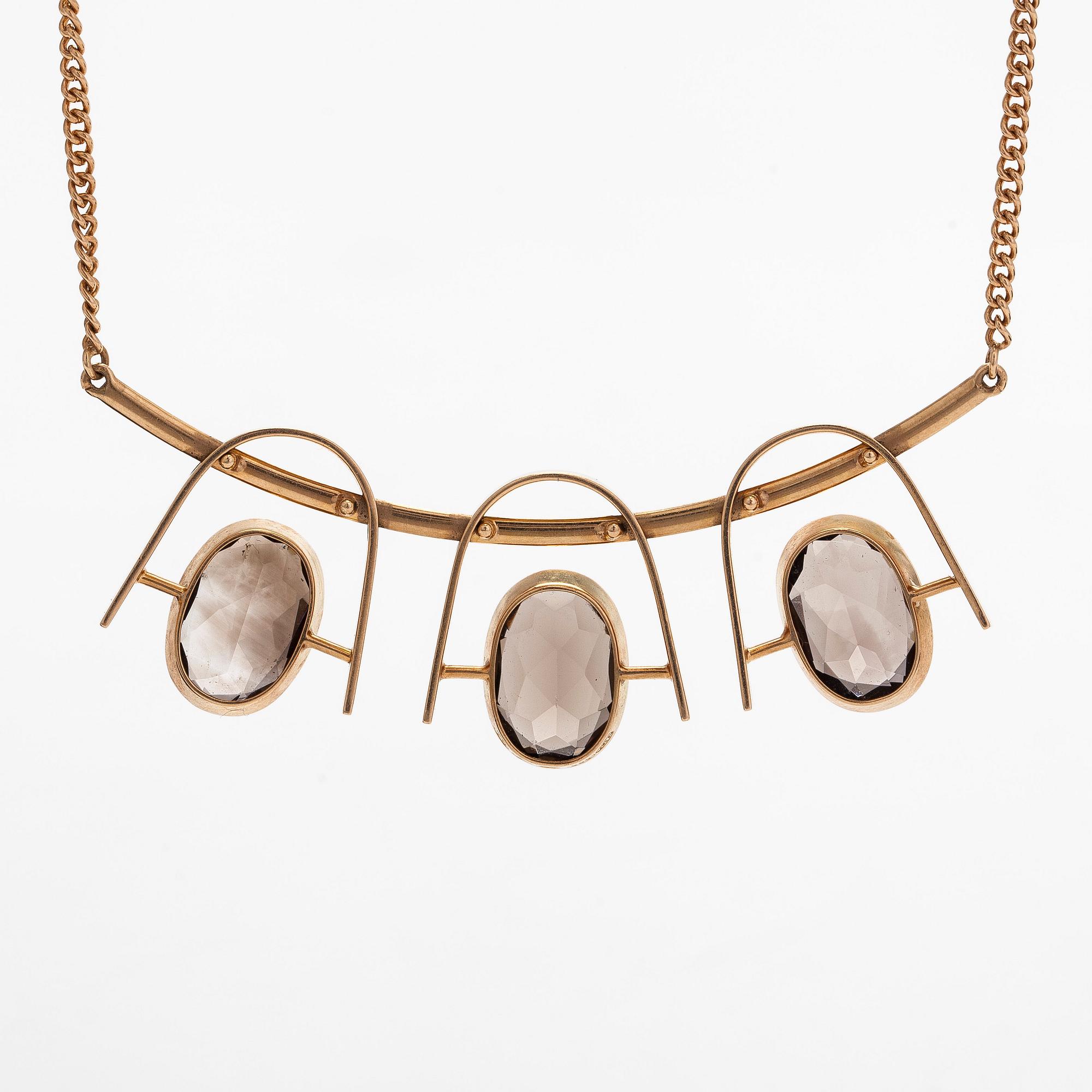 Eero Rislakki, halssmycke, fasettslipade rökkvartser, 14K guld. Westerback, 1960.