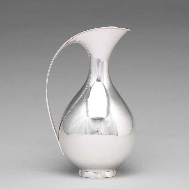 Kay Fisker, kanna, Firma Anton Michelsen, Köpenhamn 1965, sterling silver.