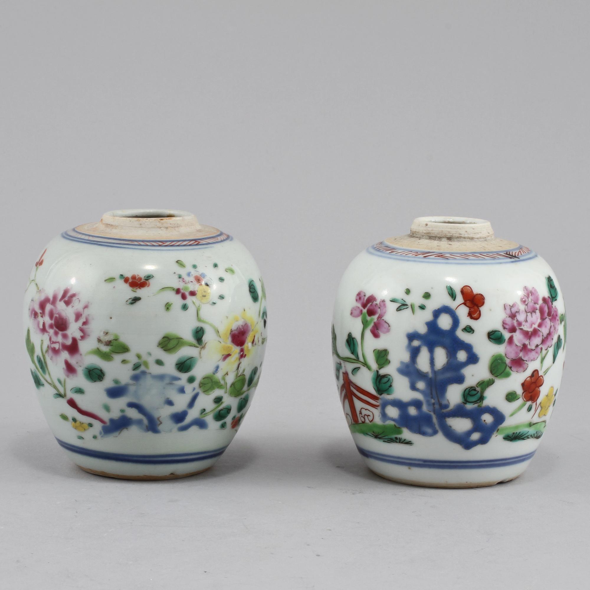 KRUS, 2 st, porslin, Kina, 1900-tal.